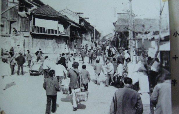 圖1：銅仁主城區(qū)舊景。銅仁日?qǐng)?bào)社資料圖片.jpg